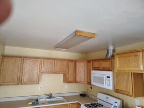 2447 Beach St in Oceano, CA - Foto de edificio - Building Photo