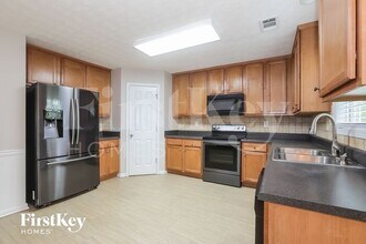 1217 River Rush Ln NE in Conyers, GA - Building Photo - Building Photo