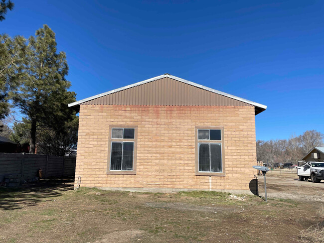 472-295 Johnstonville Rd in Susanville, CA - Building Photo - Building Photo