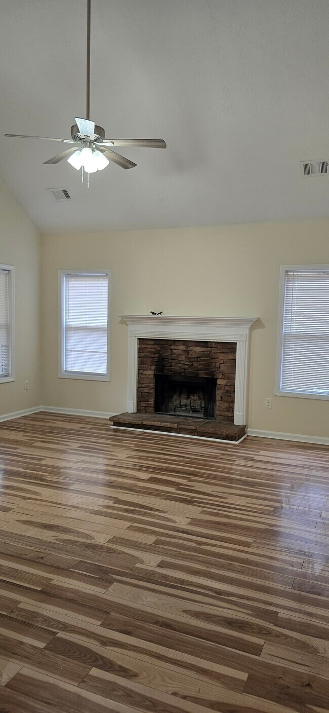 85 Cashew Ct in Covington, GA - Building Photo - Building Photo