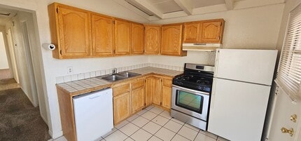 424 N Alvord St in Ridgecrest, CA - Foto de edificio - Building Photo