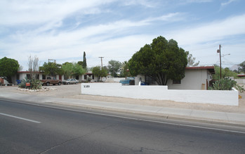 2201 E GRANT Rd in Tucson, AZ - Building Photo - Building Photo