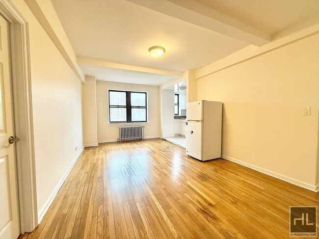 AMSTERDAM AVENUE, Unit 7C in New York, NY - Foto de edificio - Building Photo