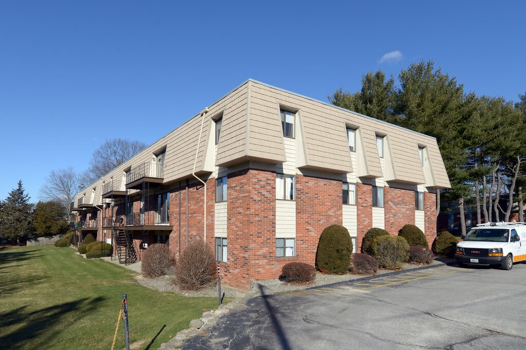 Kirkbrae Glen Apartments in Lincoln, RI