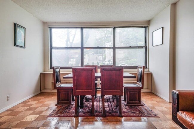7002 JFK Blvd E in West New York, NJ - Building Photo - Building Photo