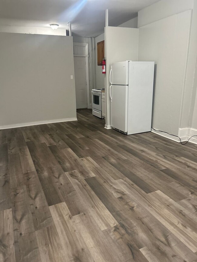 142 S Prince St-Unit -Apt 1 in Lancaster, PA - Building Photo - Building Photo