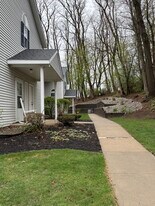 1307 Greenwich Dr, Unit 1307 Greenwich Dr in Albany, NY - Building Photo