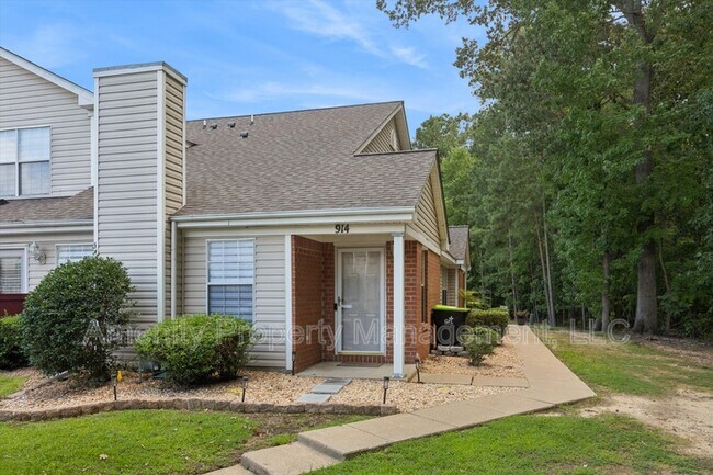 property at 914 Pine Mill Ct