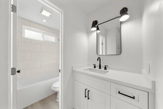 3444 E Wilton St in Long Beach, CA - Building Photo - Building Photo