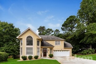 617 Mountain Oaks Pkwy in Stone Mountain, GA - Building Photo