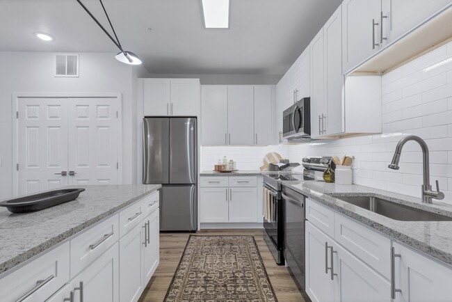 Cortland Belmar in Lakewood, CO - Building Photo - Building Photo