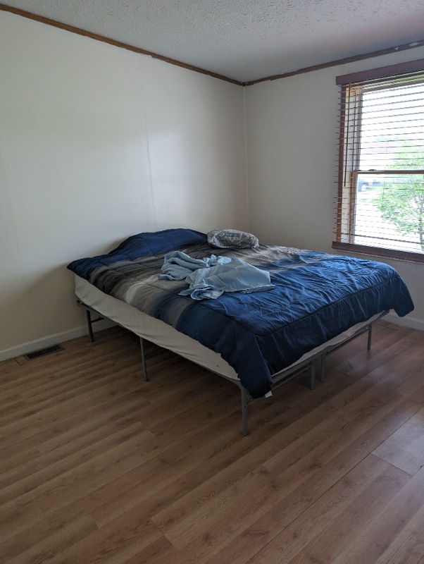 property at 944 Spring Ridge Dr