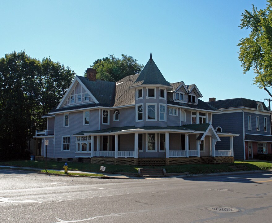 740 N Limestone St in Springfield, OH - Building Photo