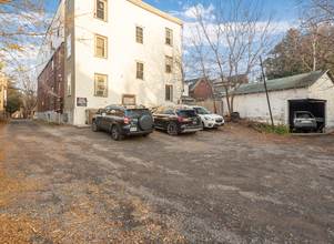 Carlyle Apartments in Ottawa, ON - Building Photo - Building Photo