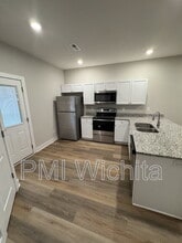 5244 N Cypress Cir in Wichita, KS - Building Photo - Building Photo