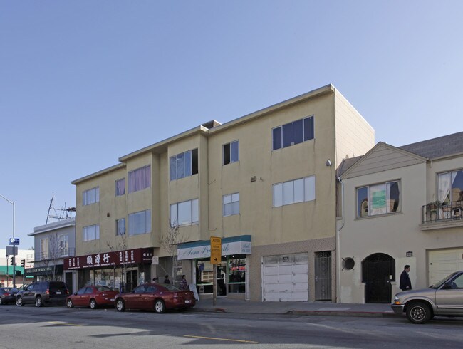 2713-2717 San Bruno Ave in San Francisco, CA - Foto de edificio - Building Photo