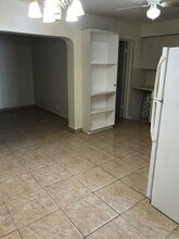 554 NW 40th Ct in Oakland Park, FL - Building Photo - Building Photo