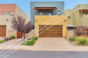 402 E Croydon Park Rd in Tucson, AZ - Building Photo