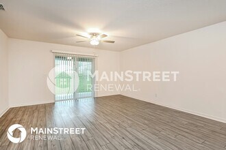 2006 Maple Ln in Kissimmee, FL - Foto de edificio - Building Photo