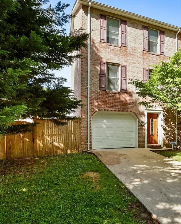 property at 28 Rutherford Pl