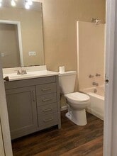 139 Elm St-Unit -204 in Lockhart, TX - Building Photo - Building Photo