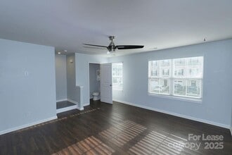 808 Renee Ave in Fort Mill, SC - Foto de edificio - Building Photo