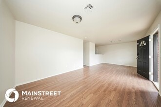 8709 Cedar Ridge Dr, Unit 1615 - A-212 - A in Midwest City, OK - Building Photo - Building Photo