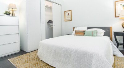 5050 N Broadway-Unit -302 in Chicago, IL - Building Photo - Building Photo