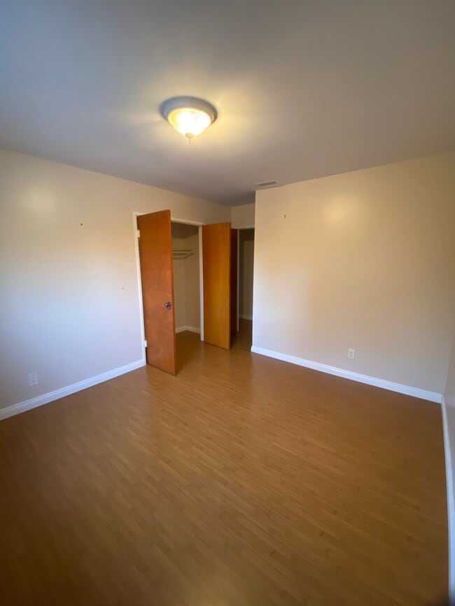 2852 Rosanna St, Unit 3 in Los Angeles, CA - Building Photo - Building Photo