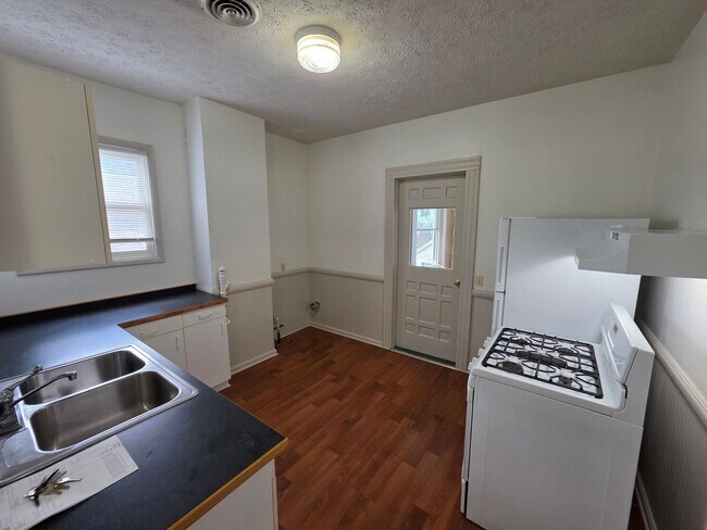 74-78 Stewart St in Rochester, NY - Building Photo - Building Photo