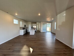 294 E Viceroy Ave in Hayden, ID - Building Photo - Building Photo