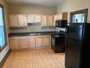 749 Prospect Ave in Oshkosh, WI - Building Photo - Building Photo