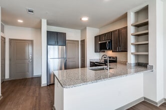 Parmore Plano in Plano, TX - Foto de edificio - Building Photo