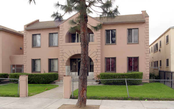 846 W Martin Luther King Jr Blvd in Los Angeles, CA - Building Photo - Building Photo