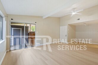 4911 Douvan Ct in Carmichael, CA - Building Photo - Building Photo