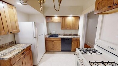 222 Norwood Ave in Buffalo, NY - Foto de edificio - Building Photo