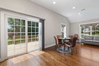 112A Westville Ave, Unit 1207 in Danbury, CT - Building Photo - Building Photo
