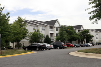 Acclaim at Ashburn in Ashburn, VA - Foto de edificio - Building Photo