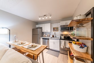 Artisan at Downtown Chandler in Chandler, AZ - Foto de edificio - Building Photo