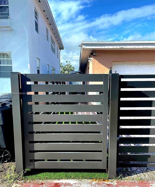 657 82nd St, Unit 0 in Miami Beach, FL - Foto de edificio