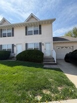 176 Jennifer Ct in Chatham, IL - Building Photo