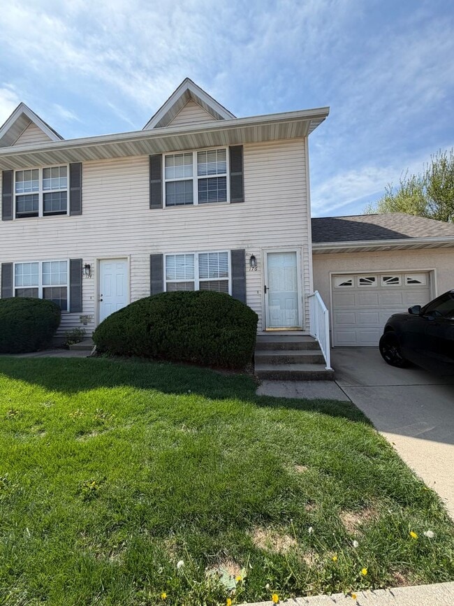 property at 176 Jennifer Ct