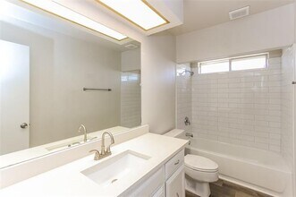 621 Granada Dr in Garland, TX - Building Photo - Building Photo