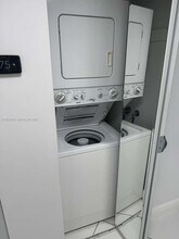 9520 SW 8th St in Miami, FL - Building Photo - Building Photo