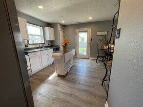 8153 S Firefly Dr in Pendleton, IN - Building Photo - Building Photo