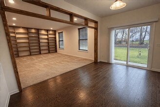 360 Honey Tree Wy in Ann Arbor, MI - Building Photo - Building Photo