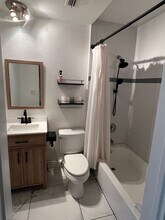 2540 Elyria Ave in Largo, FL - Foto de edificio - Building Photo