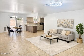 3838 W Dailey St in Phoenix, AZ - Building Photo - Building Photo