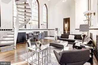 1715 15th St NW, Unit 5 in Washington, DC - Building Photo - Building Photo