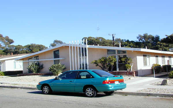 748-754 Sidonia Ave in Ventura, CA - Building Photo - Building Photo